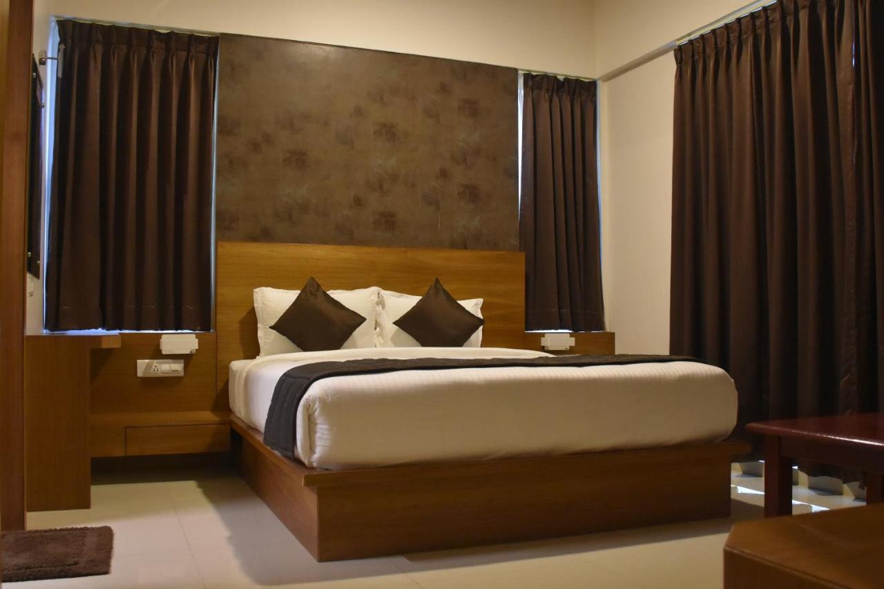 Heritage Inn Mysore Ngoại thất bức ảnh