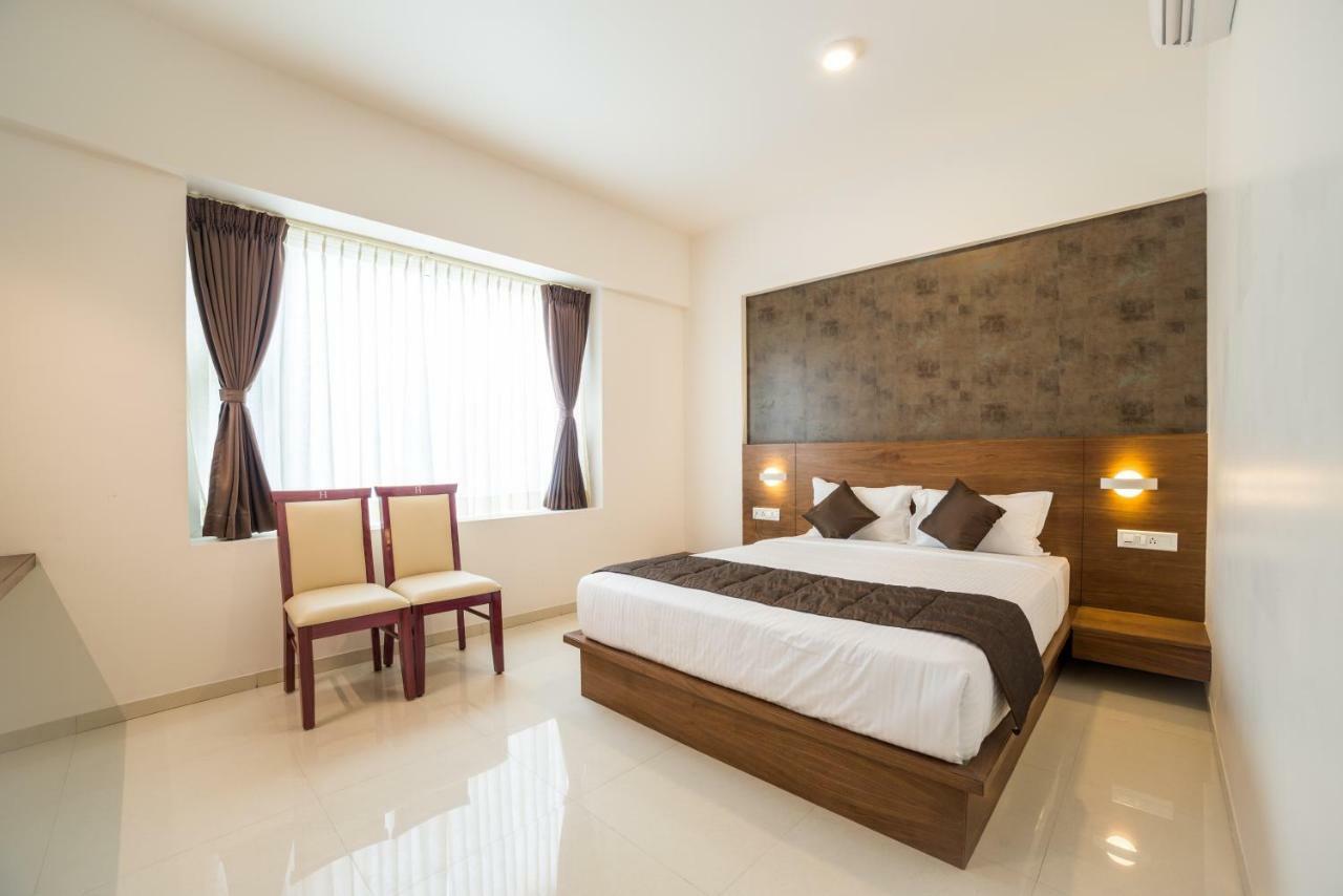 Heritage Inn Mysore Ngoại thất bức ảnh