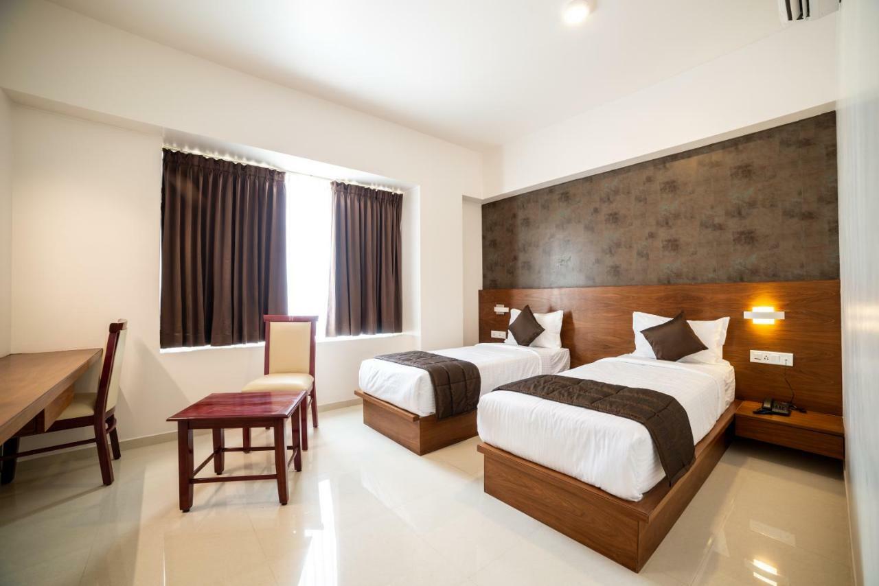 Heritage Inn Mysore Ngoại thất bức ảnh