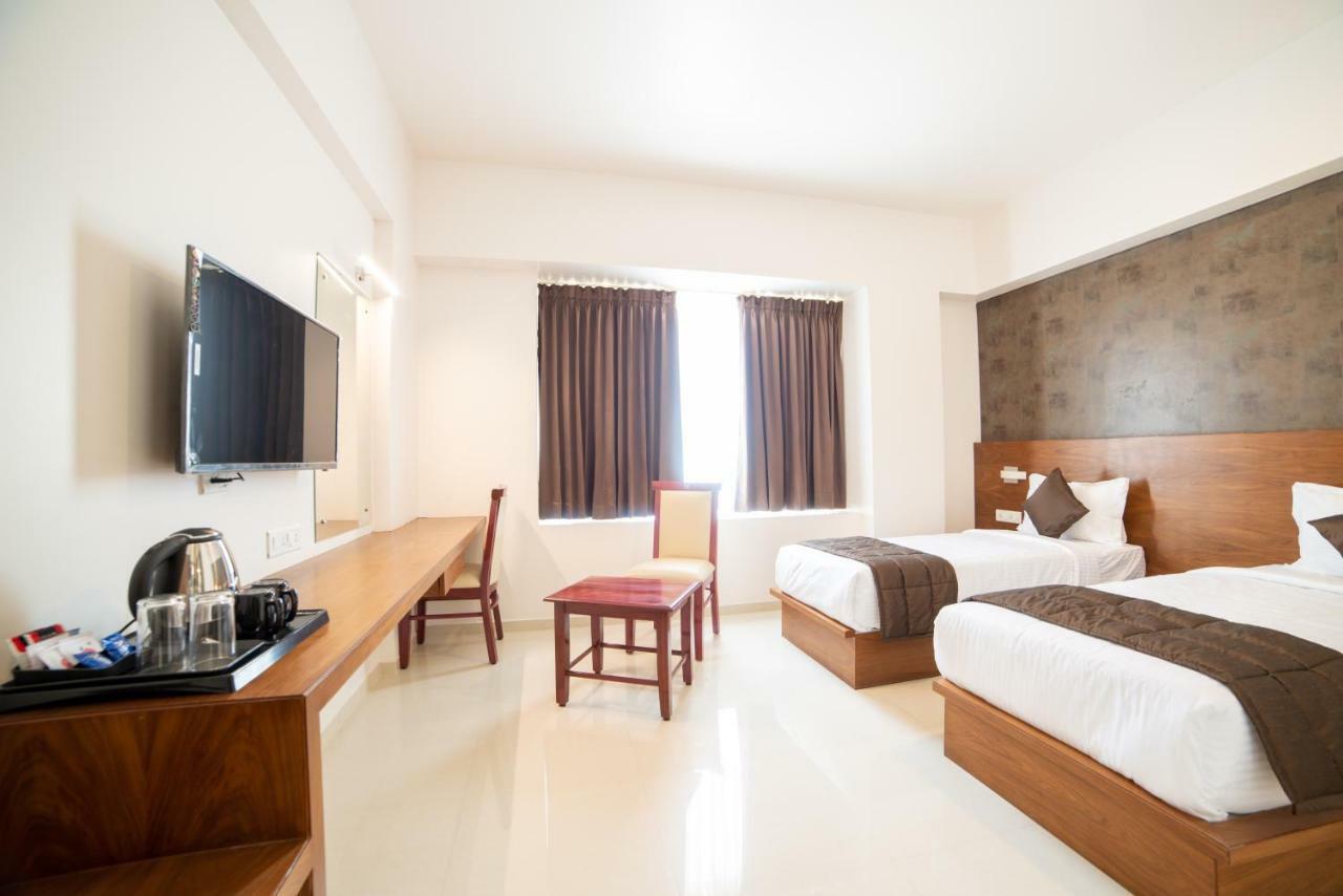 Heritage Inn Mysore Ngoại thất bức ảnh