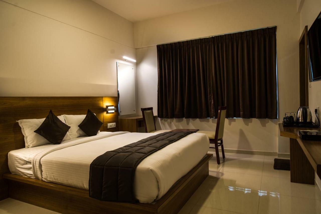 Heritage Inn Mysore Ngoại thất bức ảnh