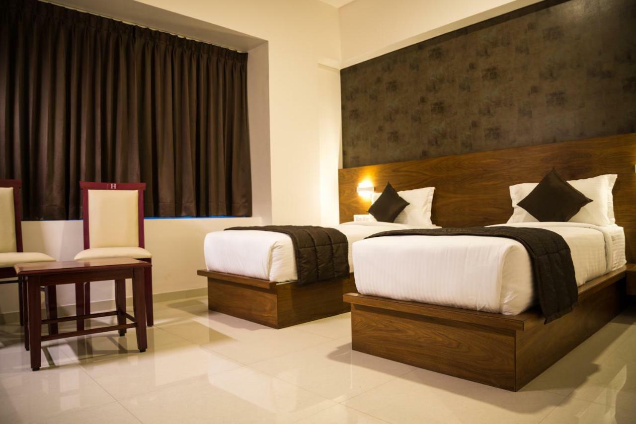 Heritage Inn Mysore Ngoại thất bức ảnh