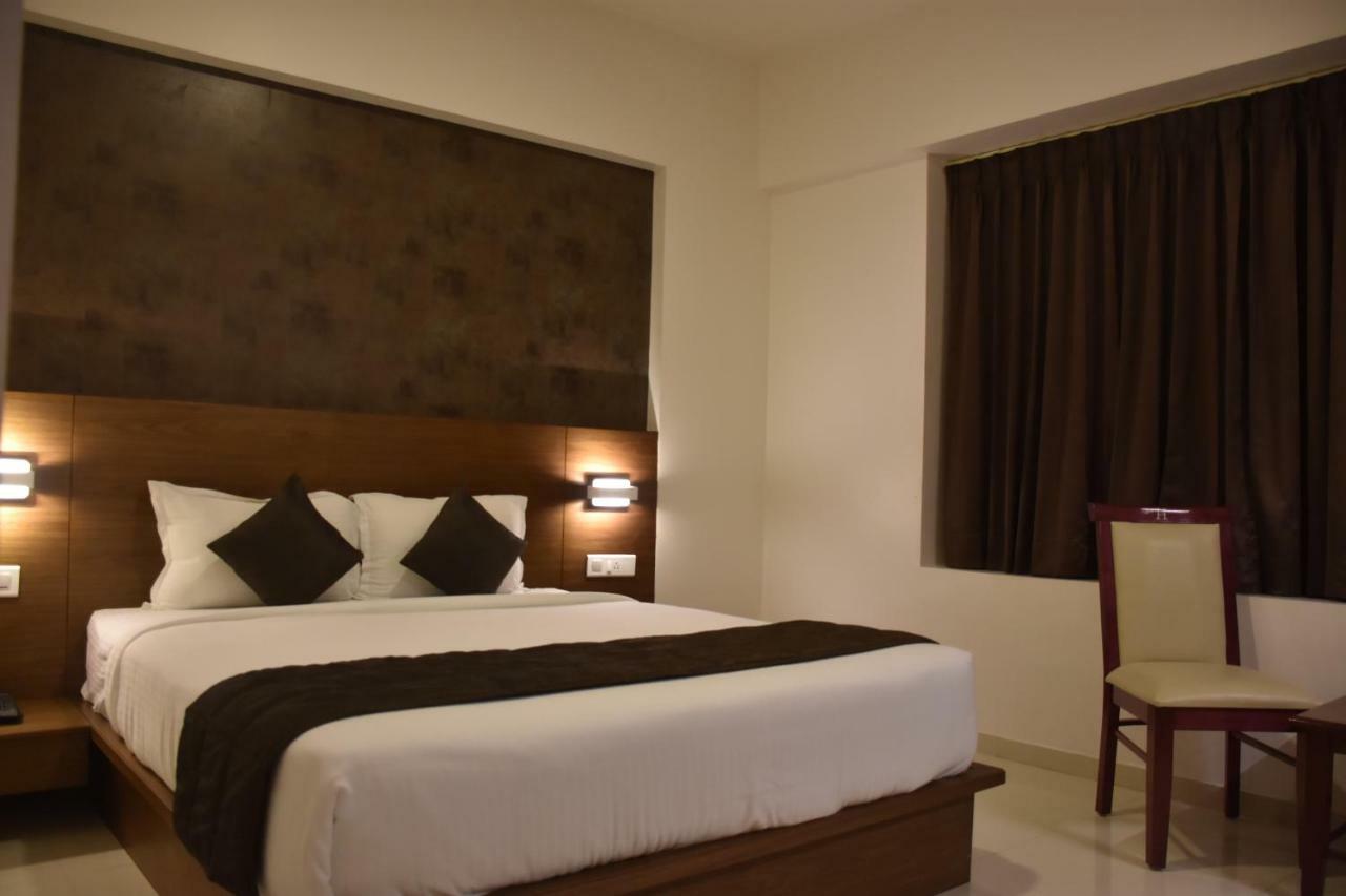 Heritage Inn Mysore Ngoại thất bức ảnh