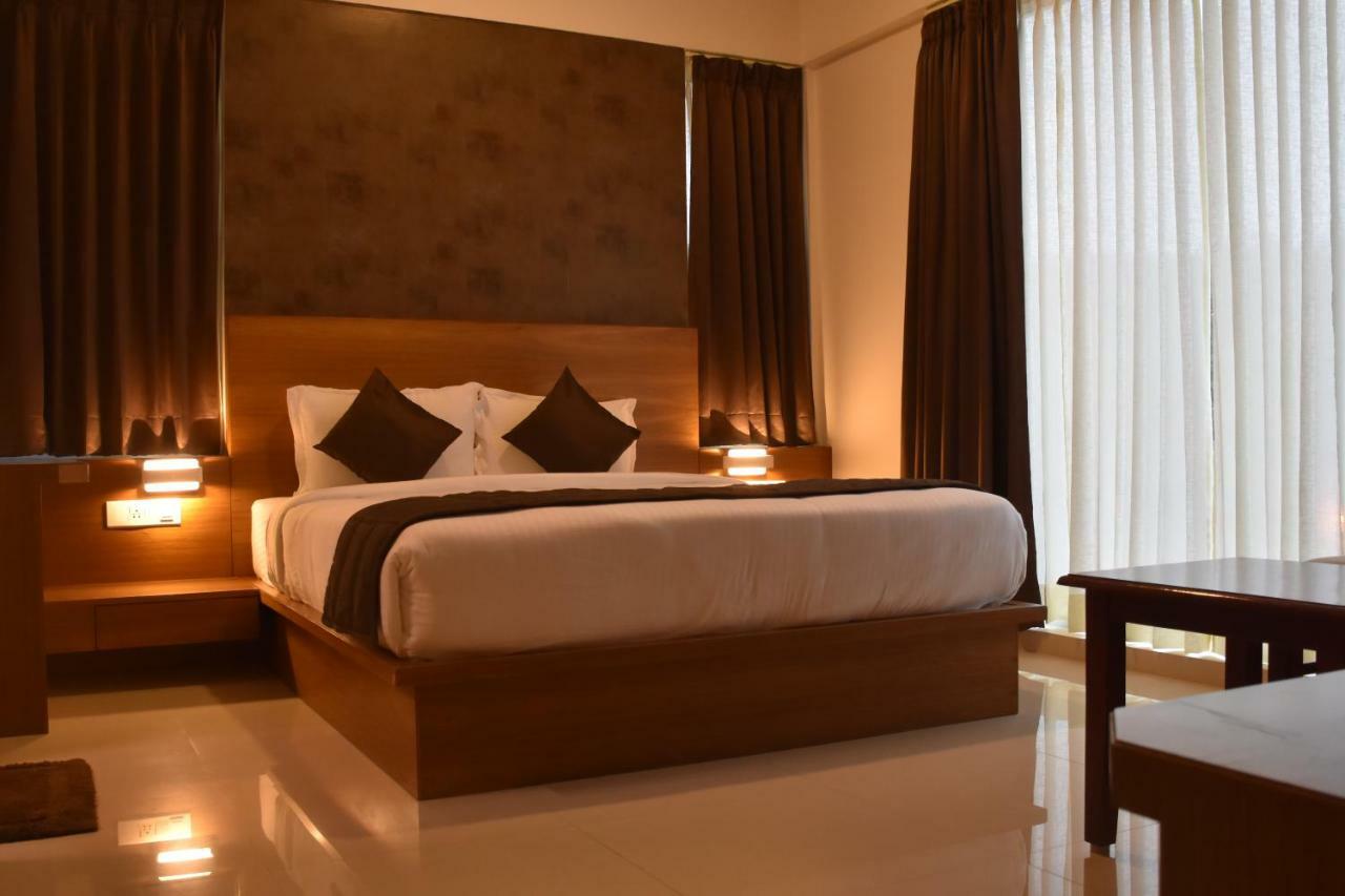 Heritage Inn Mysore Ngoại thất bức ảnh
