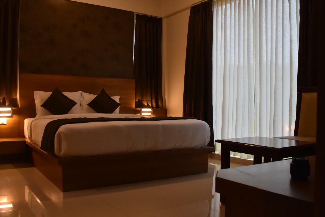 Heritage Inn Mysore Ngoại thất bức ảnh